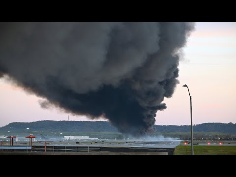 LIVE: Officials deliver remarks on the UPS plane crash in Kentucky
