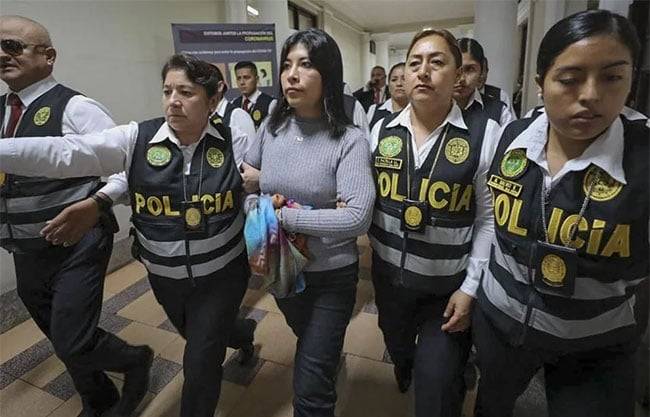 Ordenan capturar y encarcelar a exministra peruana aislada en embajada de México