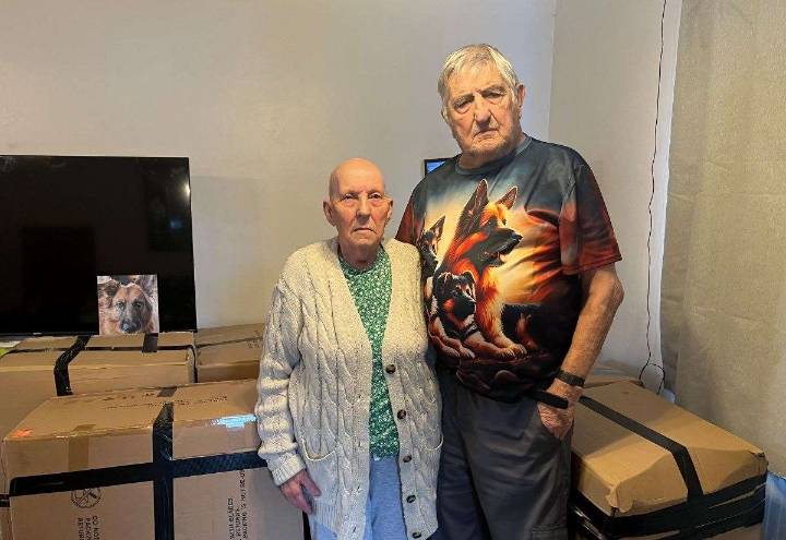 Warden Bay couple receive refund from The Range after threatening to take legal action following armchair ‘nightmare’