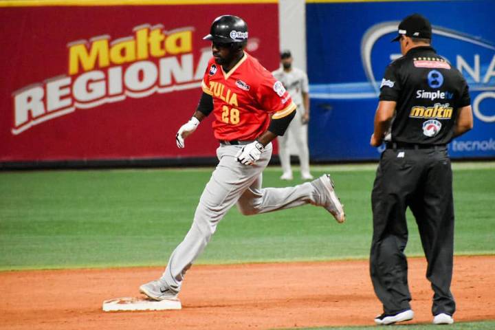 José Pirela duplica y cada día está más cerca del club de los 500 hits