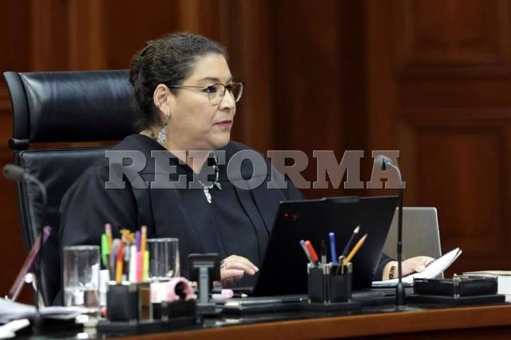 Empuja Lenia súper poder para la UIF