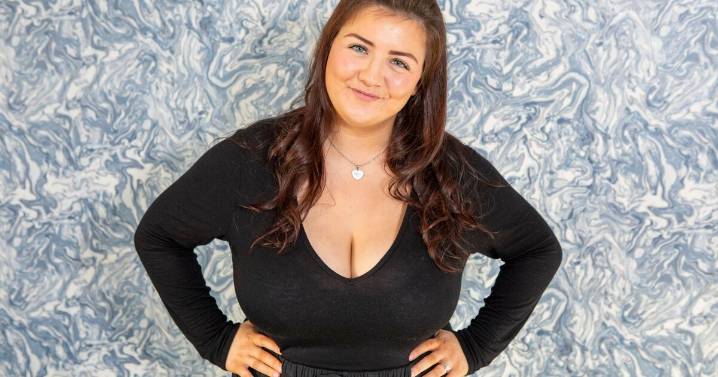 'I struggle to get out of bed thanks to my 2 and a half stone size 36M breasts' 