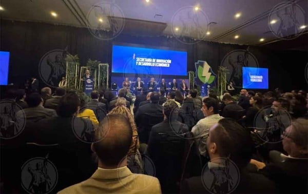 Asiste titular de Ecología a Foro- Expo de Energía Chihuahua