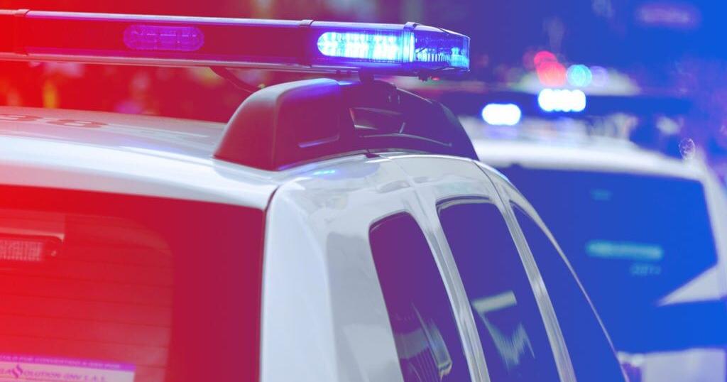 Kentucky pursuit ends after crashing into home; suspect dies in hospital