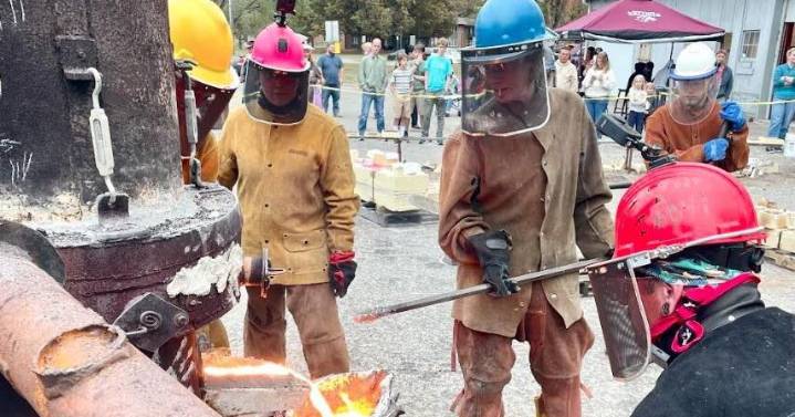 SIU's Carbondale iron pour event offers hands