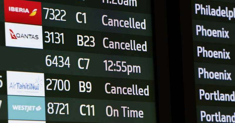 US flight cancellations top 2100 due to shutdown