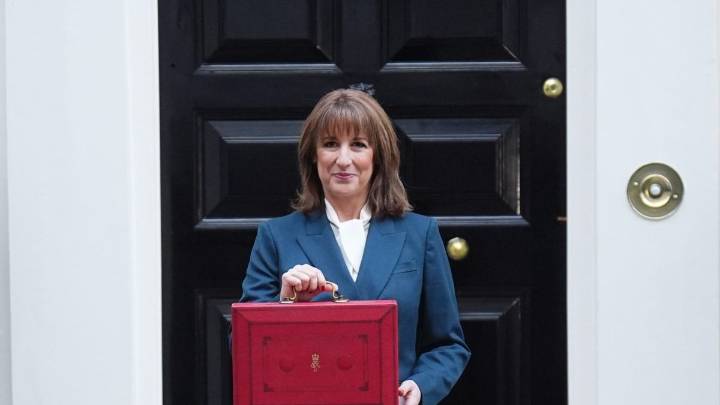 Mansion tax of up to £7.5k a year on homes worth more than £2m