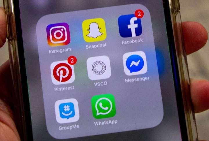 Michigan bill would restrict social media use for those under 18