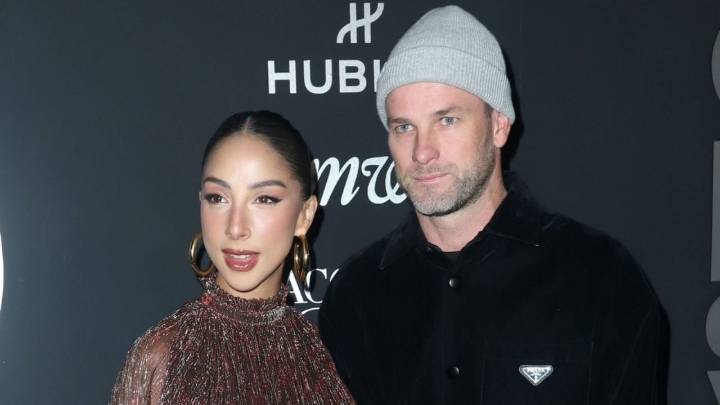 María Chacón anuncia su compromiso y presume anillo de compromiso en redes sociales