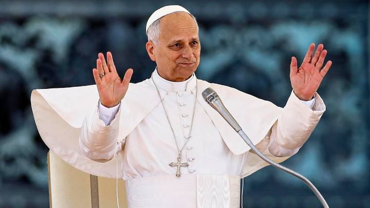 El papa pide hacer de las escuelas y universidades "umbrales de una civilización de paz"