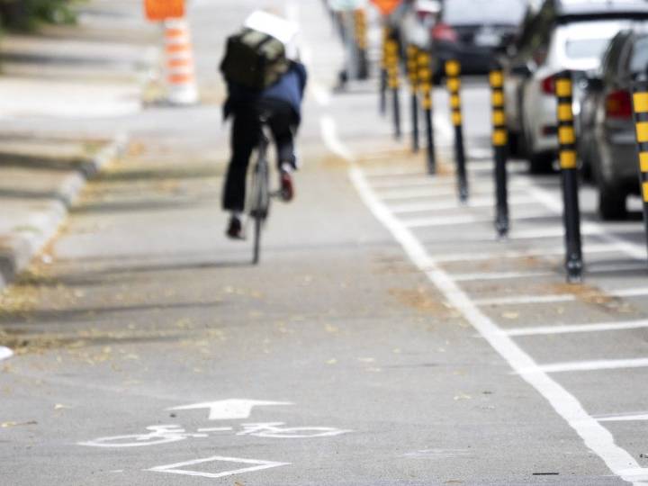 Ensemble Montréal era begins with winter bike-lane rollback in Outremont