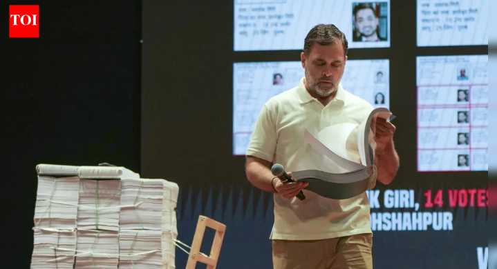 'Venomous rhetoric': 272 eminent citizens pen letter against Rahul Gandhi; accuse Congress of making unsubstantiated claims