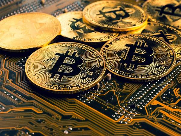 Bitcoin faces worst monthly plunge since 2022 as market rout deepens