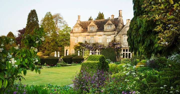 Huge change to council tax with four new categories and £7,500 annual charge