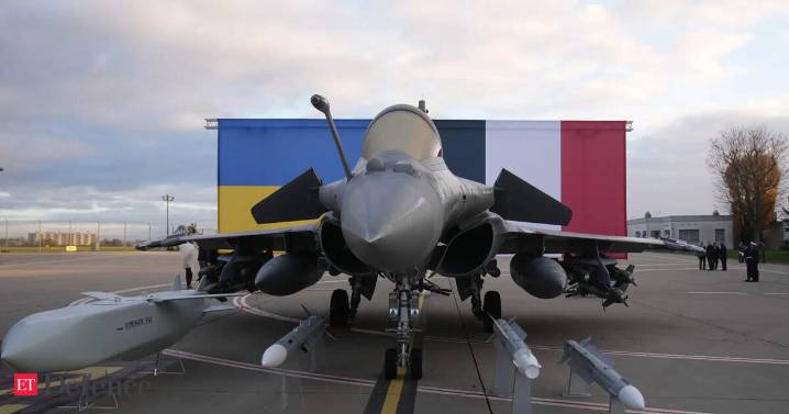 Ukraine to buy up to 100 Rafale planes from France