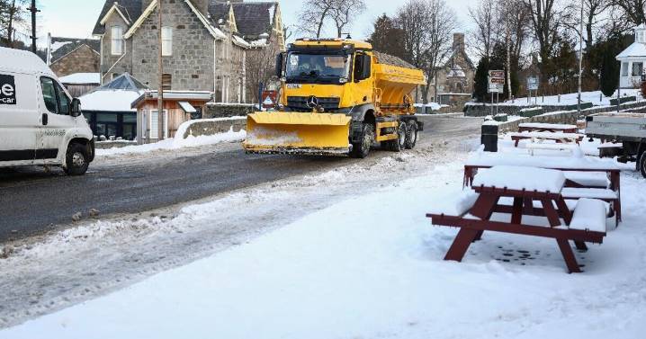 Snow forecast sees polar wall blitz UK in hours as -6 freeze hits 
