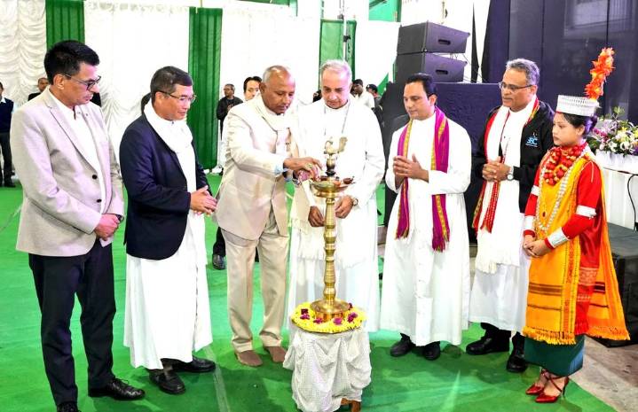 Salgro Salaram a·dokrango drugs jakkalgiparang aro bilsi sokgija an·o donganirang bang·enga ine M’laya Governor parakata