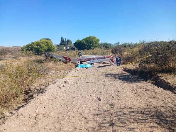 Identifican a los muertos en avionetazo como Armando Schmitt y Jesús Andrés