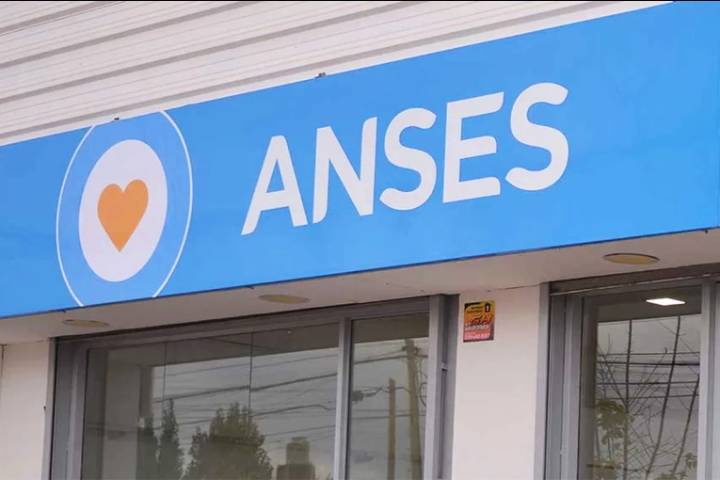 ANSES oficializó los haberes y topes de diciembre: cuánto cobrarán jubilados, asignaciones y titulares de AUH