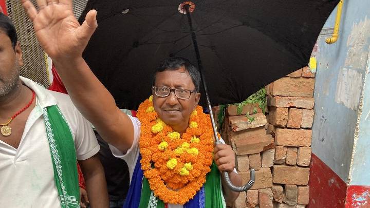 Bihar Election: The Man With ‘Car No. 11’: CPI(ML)’s Qayamuddin Ansari Walks His Way Through Arrah Campaign