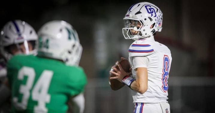 Country Day quarterback Hudson Wright puts up huge numbers to take down Beekman