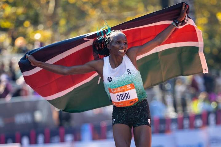 Obiri establece récord femenino en el maratón de Nueva York y Kipruto gana con final de fotografía