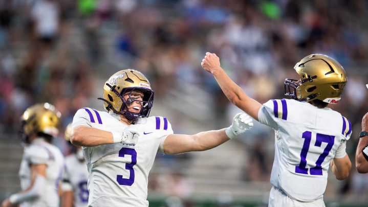 The winners: See all 2025 Blue FCU Football Players of the Week