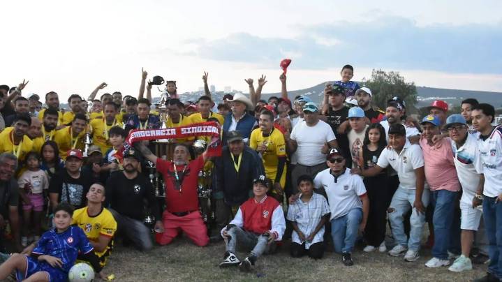 Democracia Sindical es el campeón en la Liga Veteranos AMM