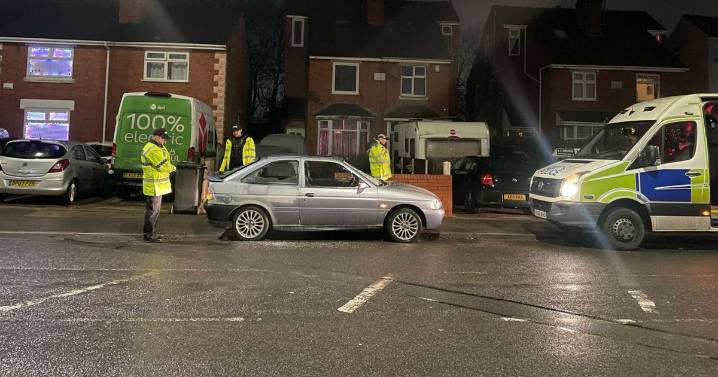 Police probe after Ford Escort smashed in Bedworth
