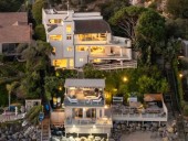 Chris Chelios' massive beachfront mansion on market for $60M