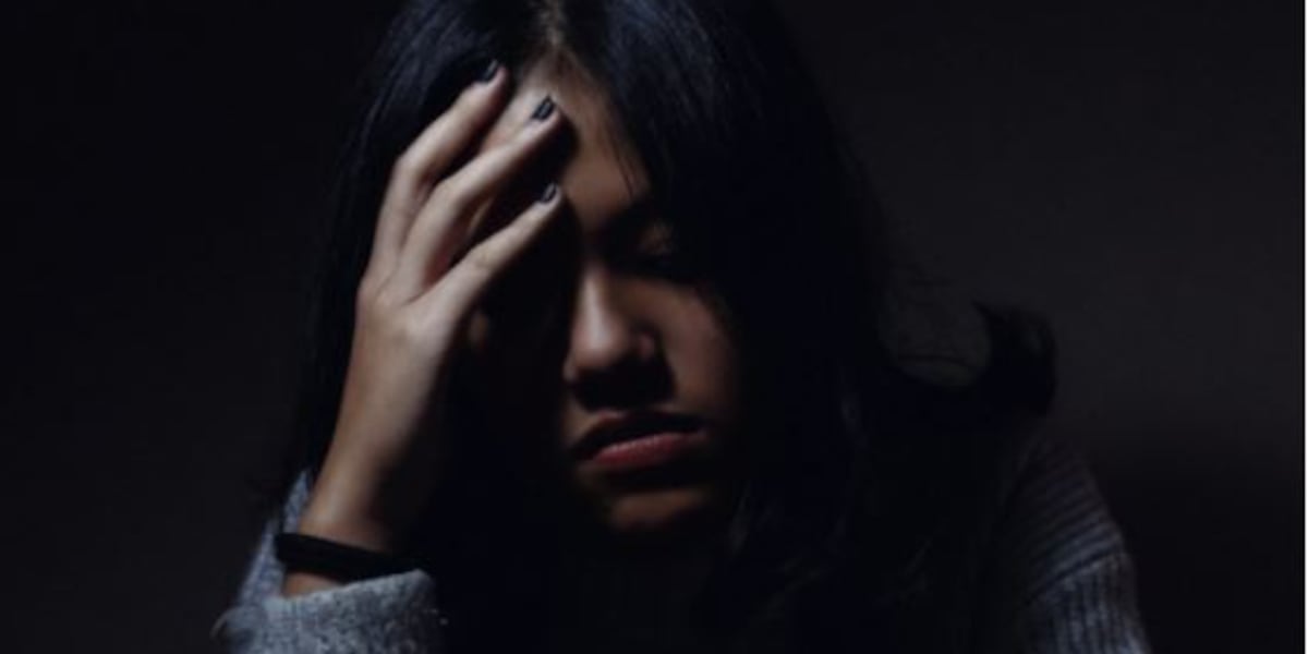 Daylight saving time brings extra sleep but triggers seasonal depression for many