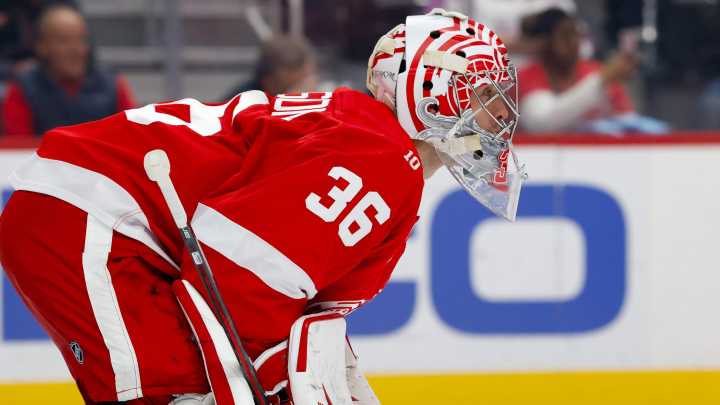 John Gibson injury: Goalie leaves during Detroit Red Wings victory