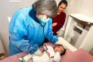 Bebé que perdió el 90 % del abdomen logró sobrevivir tras operación en H. Dos de Mayo