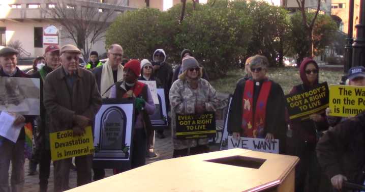 VIDEO | Why was a casket being carried through Downtown Wilmington?