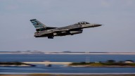 Un F-16 intercepta una aeronave que se acercó a la residencia de Trump en Florida