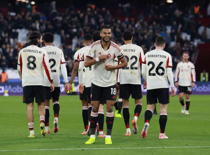 Liverpool resucita al ganar 2-0 a West Ham United y salva cabeza al DT Arne Slot