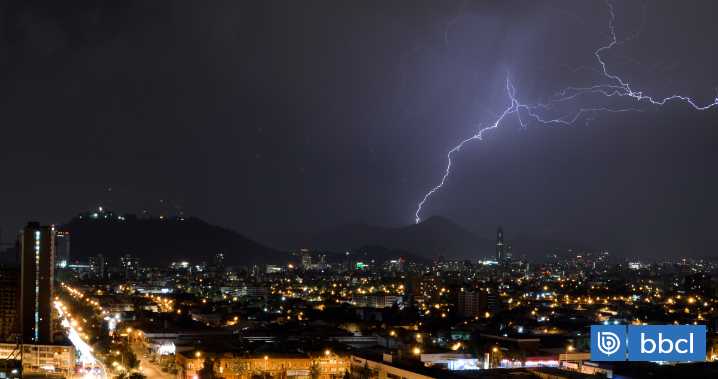 Lluvia y probables tormentas eléctricas en la RM: pronostican cantidad de mm que caerán en Santiago