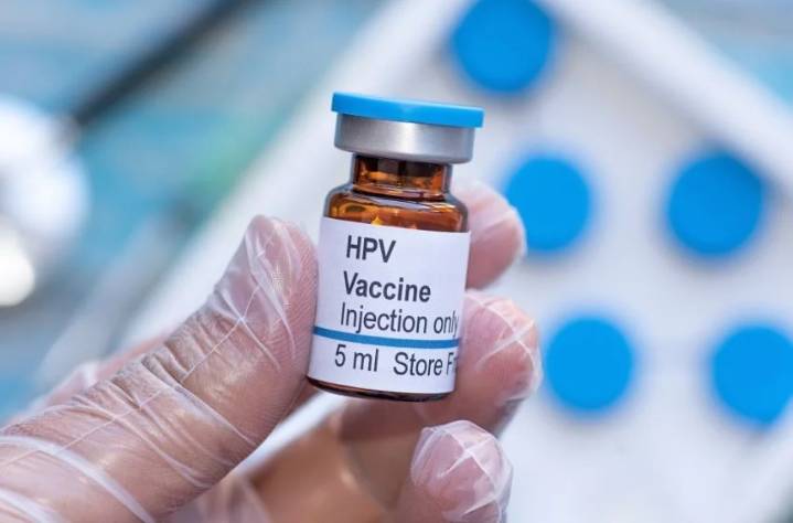 Angola: más de un millón de niñas vacunadas contra virus de papiloma