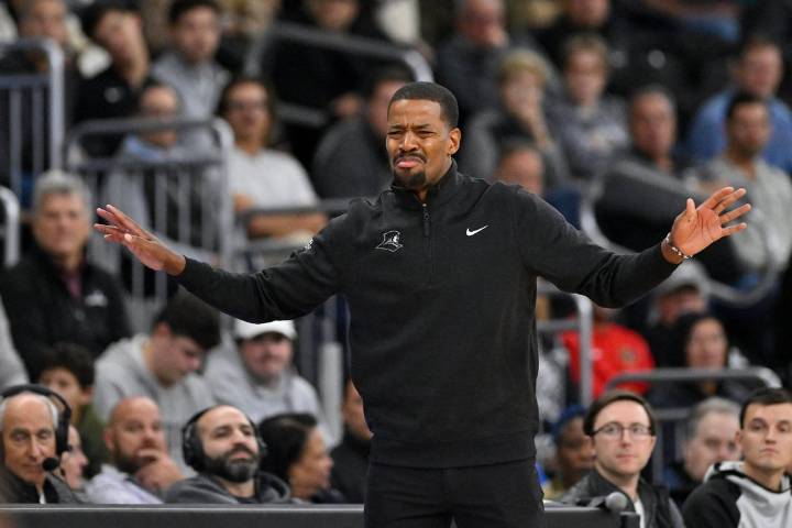 Deadspin | Virginia Tech, Providence clash with both seeking 2-0 start