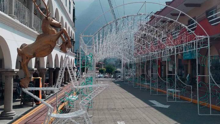 Más de un millón de luces iluminarán la laguna de Nogales durante las fiestas decembrinas