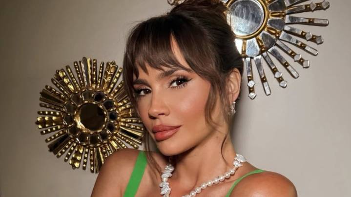 Celeste Cid se sumó a la lunarmanía del verano 2026 con un vestido de Carolina Herrera