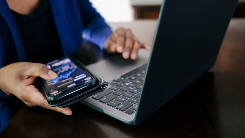 401(k), IRA contribution limits get a bump up