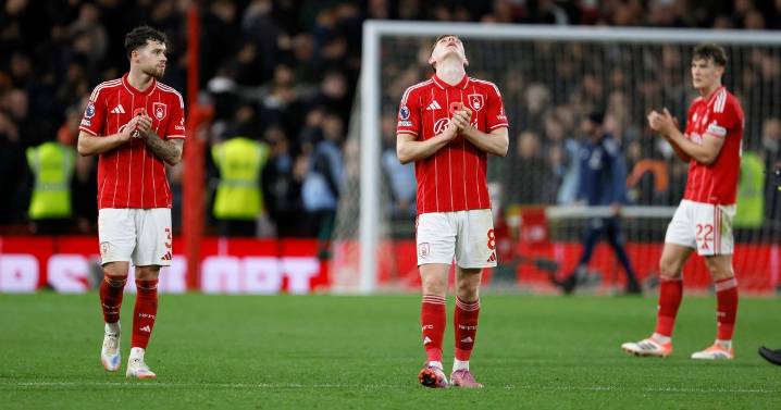 What Sean Dyche told Nottingham Forest players at half-time to spark turnaround against Man United