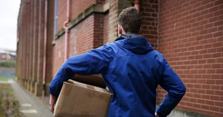 Call for Coventry delivery drivers to register with HMRC and undergo DBS check before starting work