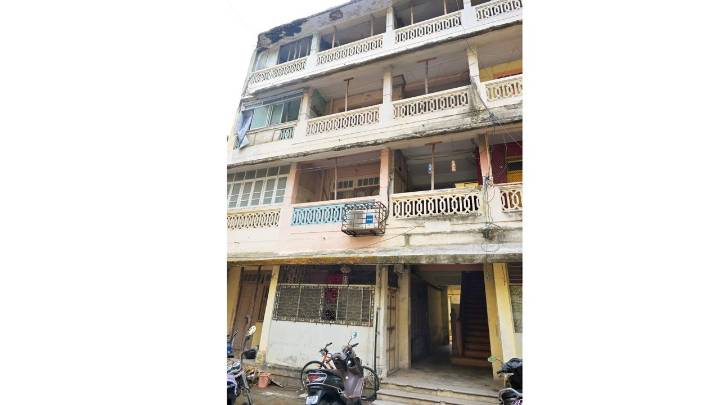 Tenants of 935 cessed buildings whose redevelopment was stayed are hopeful