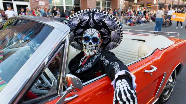 Día de los Muertos celebrated in Downtown El Paso with parade, events