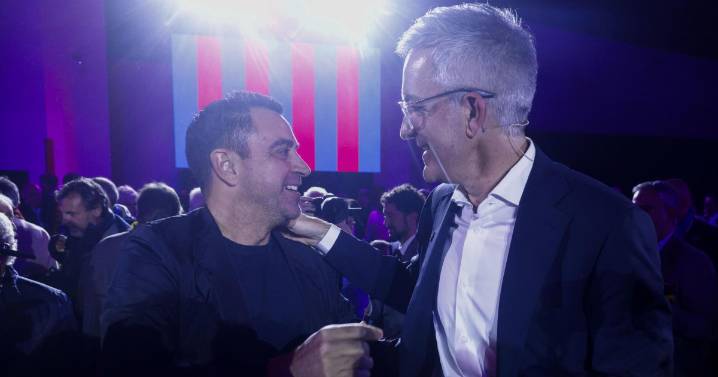 Xavi vuelve a unirse al principal rival de Laporta para elecciones al Barcelona de 2026