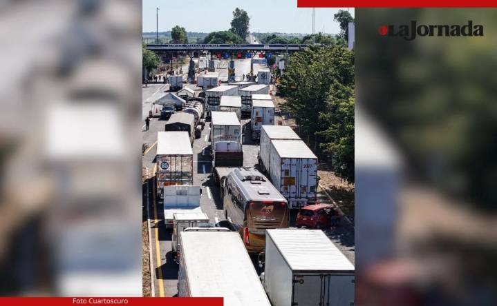Segundo día de bloqueos viales de transportistas y campesinos