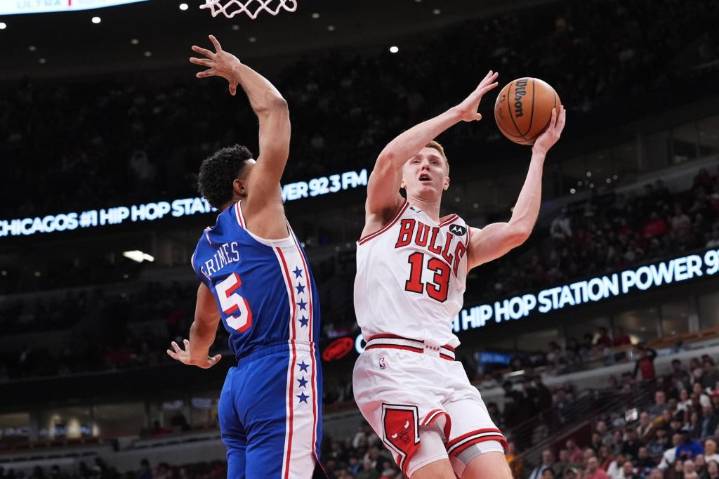 76ers fall as Bulls rally from 24 down to win 113