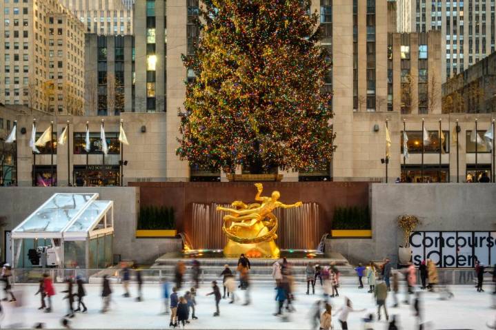 Beloved NYC holiday attraction slammed in new global survey sure to spark Apple ire